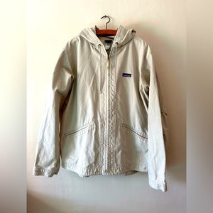 Patagonia Organic Cotton Jacket with hood. XL
